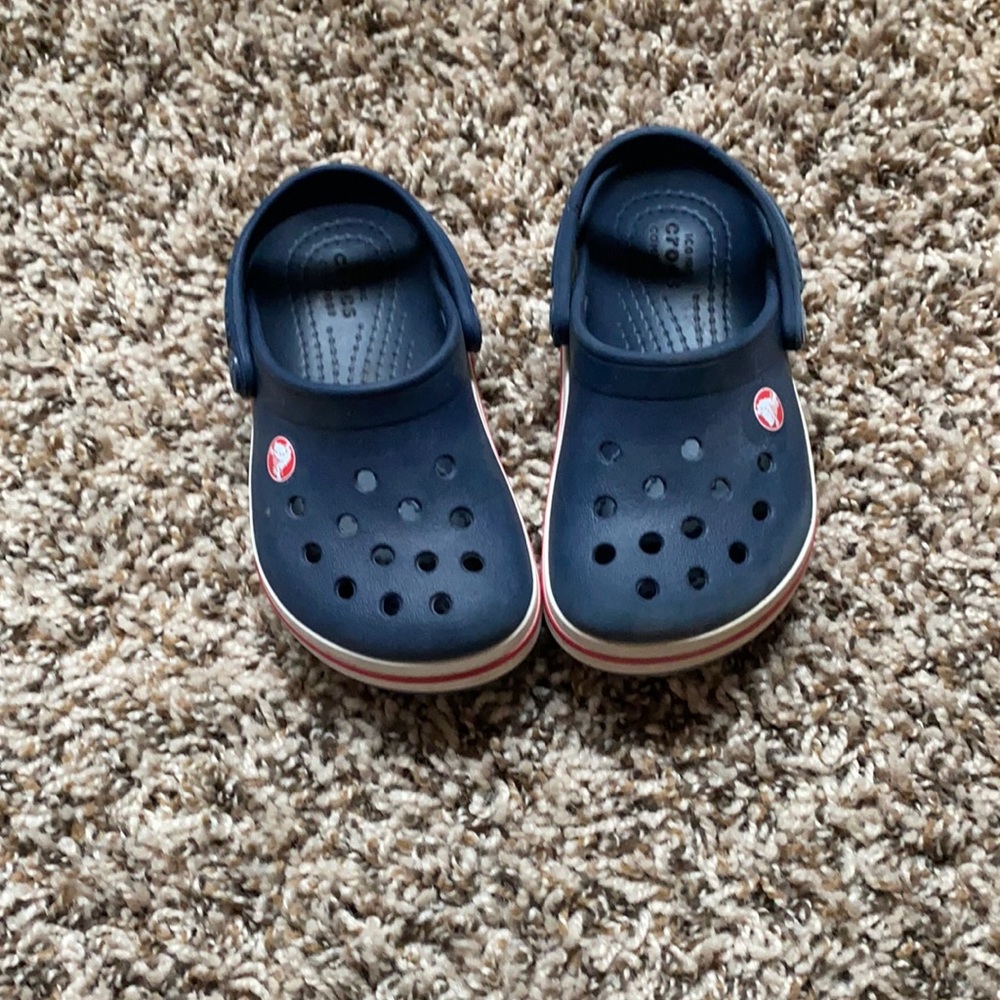 Crocs Size 7 Toddler Shoes